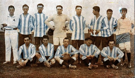 Racing Football team in 1915