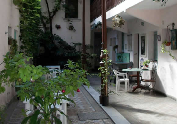 The patio of San Telmo's Victoria Hotel