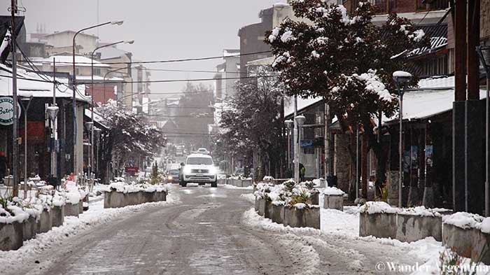 Bariloche's Mitre's street after a snowfall 