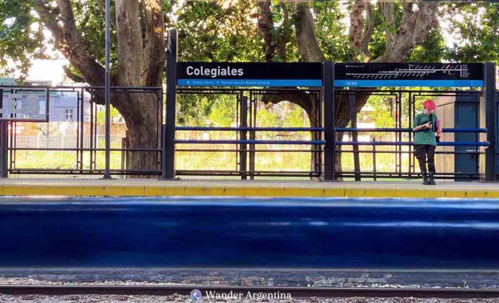 Colegiales train station 