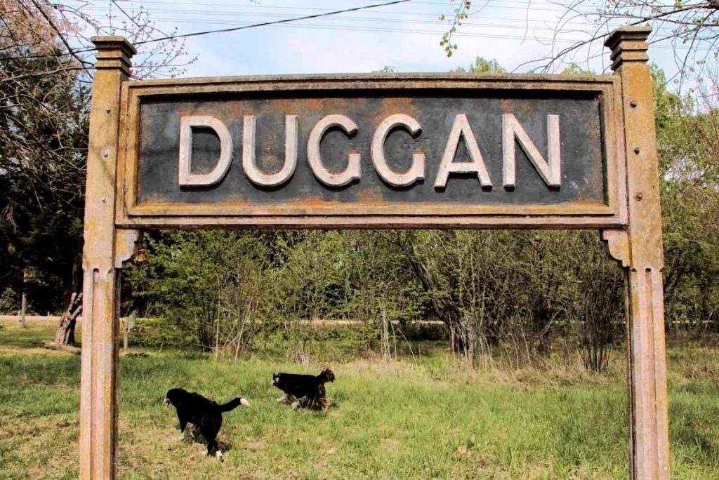Duggan town sign