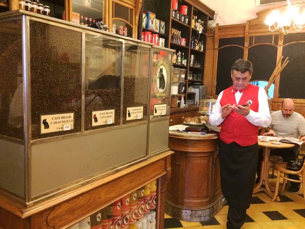 A waiter at Gato Negro Cafe in Buenos Aires 