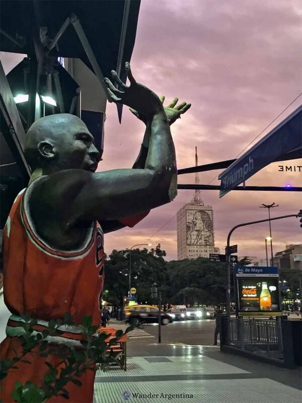Michael Jordan jumpshot statue 