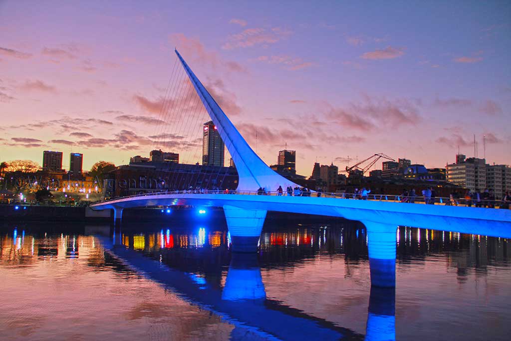 The Woman's Bridge, Buenos Aires