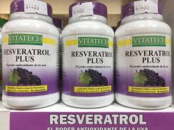 Bottles of Resveratrol in health food store