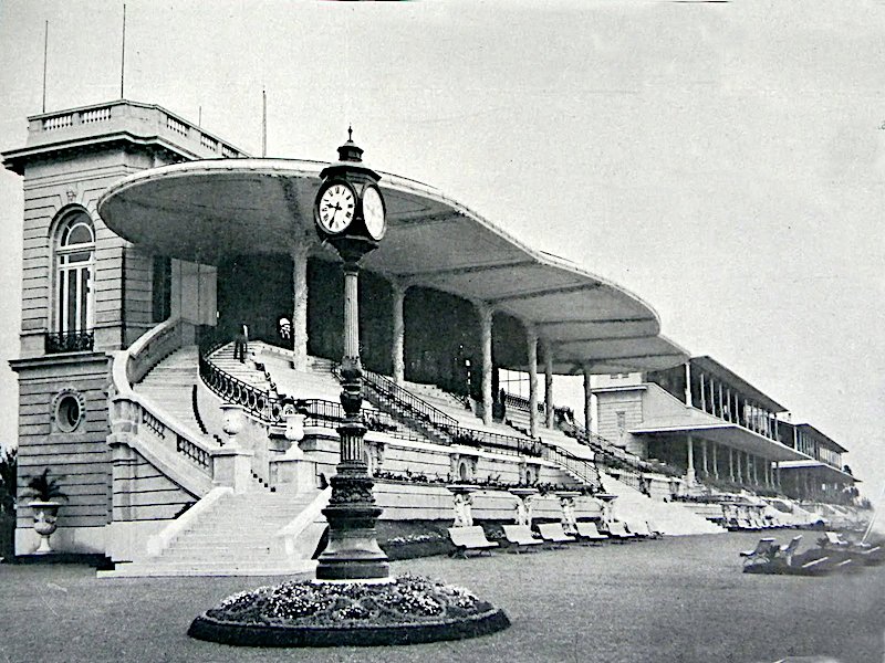The Carlos Pelligrini Grandstand in 1908